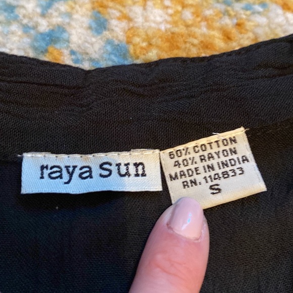 Raya Symantec Swimsuit Coverup - Picture 4 of 5